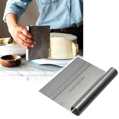 Metal Cake Scraper
