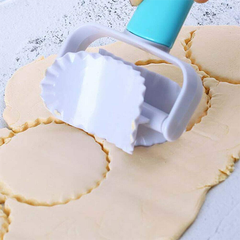 Biscuit & Dough Roller Cutter Round Zigzag