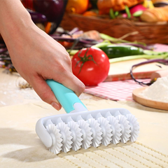 Fondant Ribbon Cutter 4 Wheel Roller