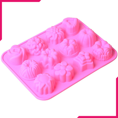 12 Cavity Silicone Flower Mold - bakeware bake house kitchenware bakers supplies baking