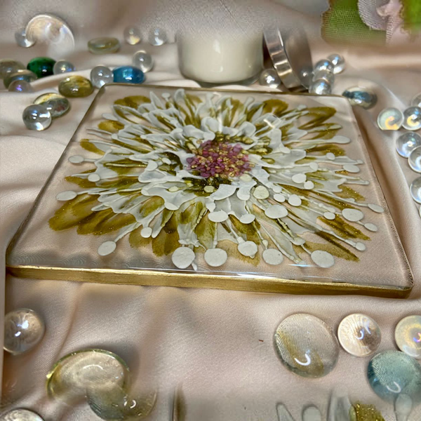 Handmade Resin Art Clear White Gold Flower
