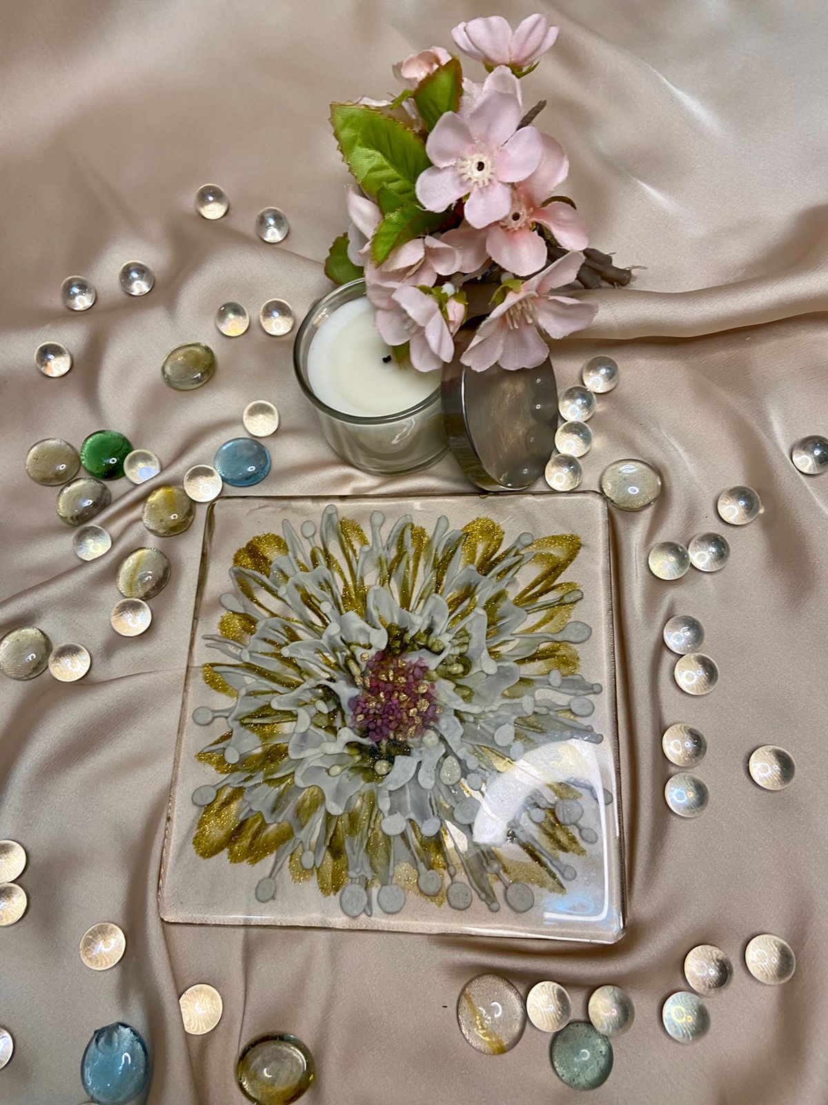 Handmade Resin Art Clear White Gold Flower