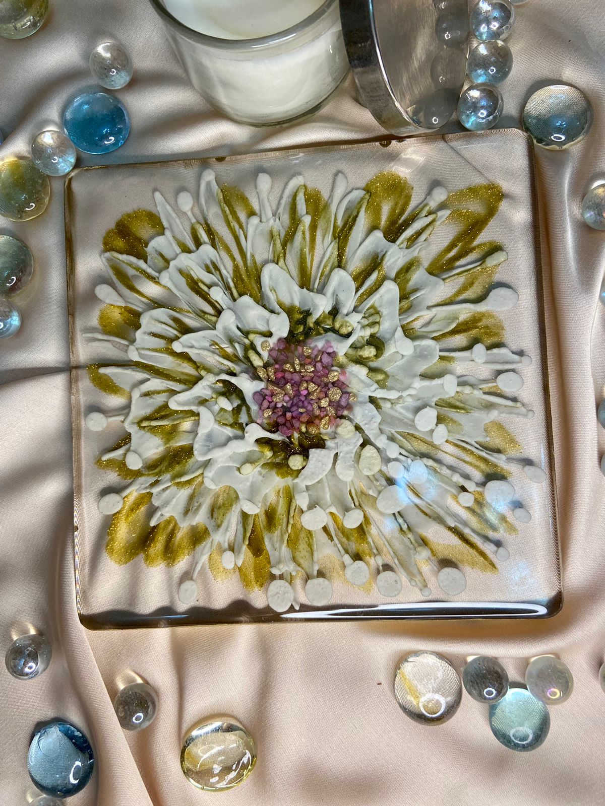 Handmade Resin Art Clear White Gold Flower