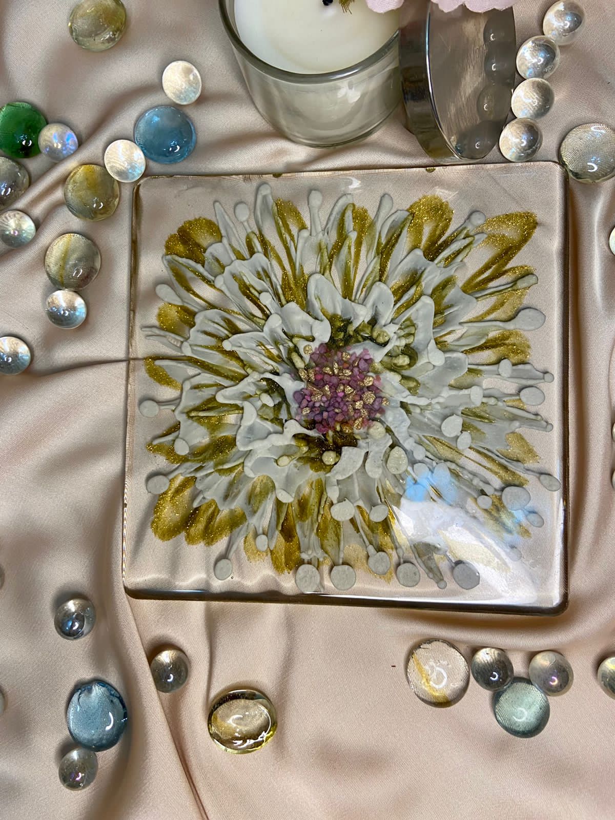 Handmade Resin Art Clear White Gold Flower