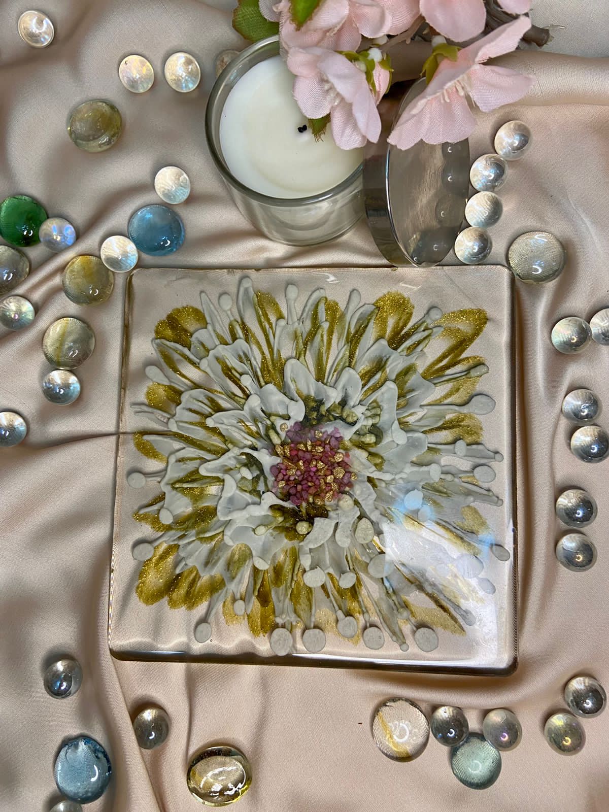 Handmade Resin Art Clear White Gold Flower