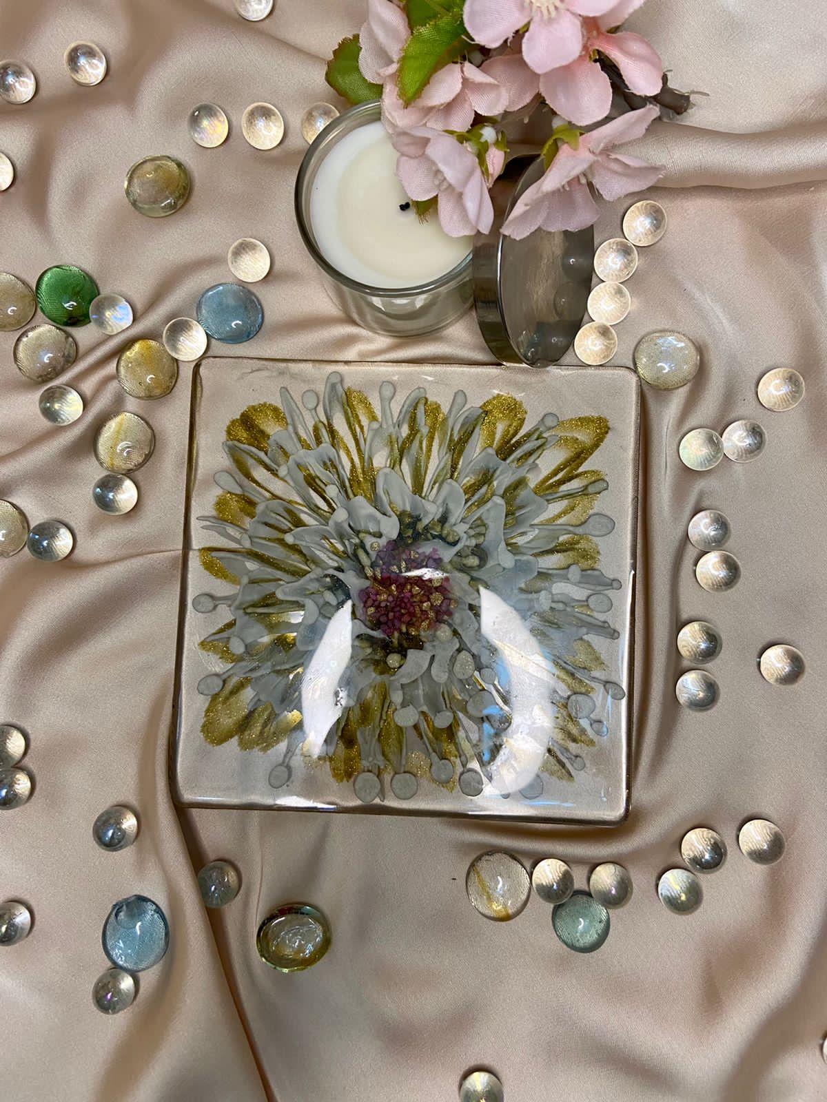 Handmade Resin Art Clear White Gold Flower