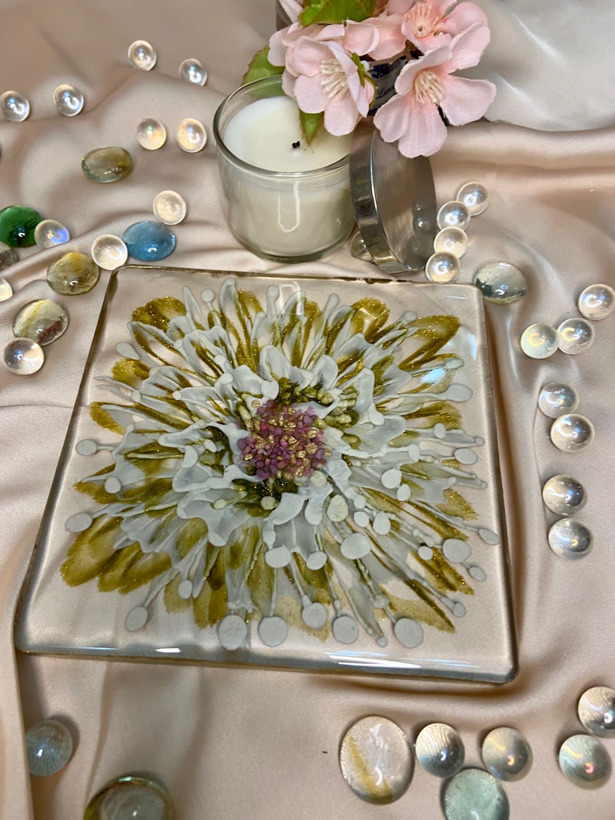 Handmade Resin Art Clear White Gold Flower