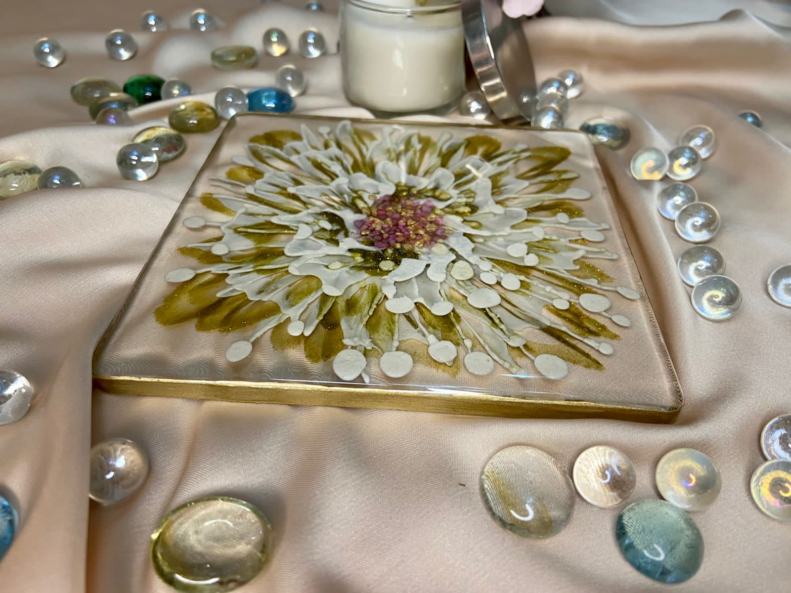 Handmade Resin Art Clear White Gold Flower