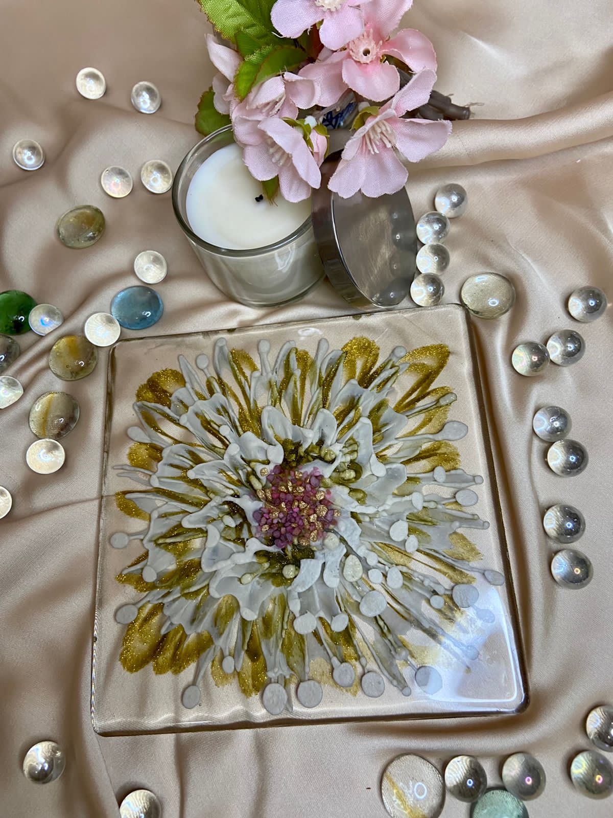 Handmade Resin Art Clear White Gold Flower